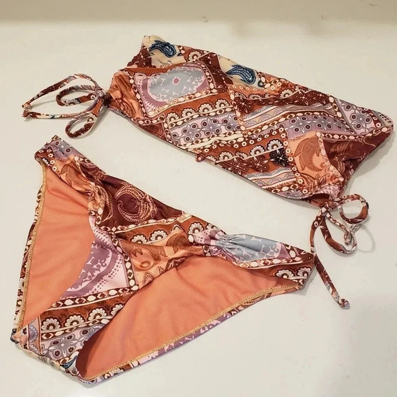 2/$25-Quintsoul Bikini  NWOT - Tube Top & Low Rise Bottoms Size Small - Picture 2 of 16